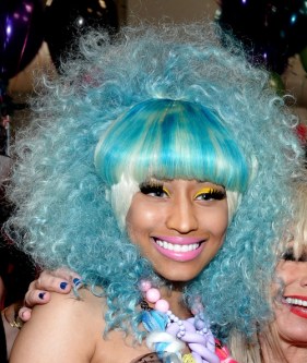 Nicki+Minaj+Long+Hairstyles+Wigs+AUkKNYVKlIjl